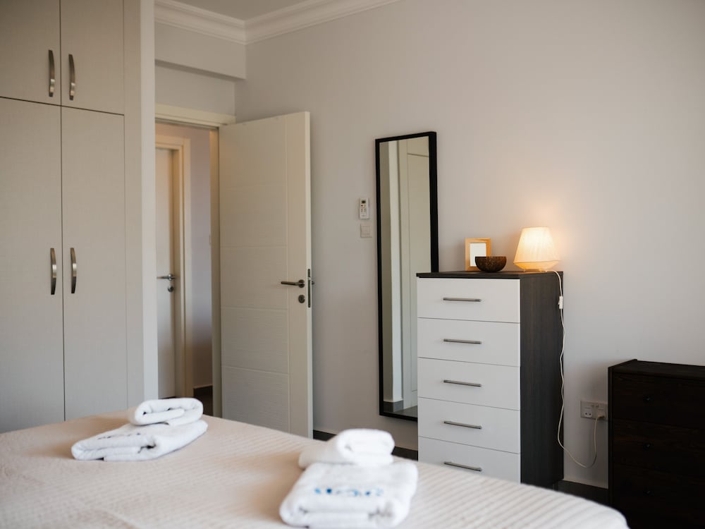 Sunny and Family Friendly Apartment Directly at the Pool