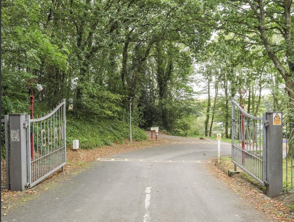 Cozy Cottage Retreat on Glan Gwna Holiday Park