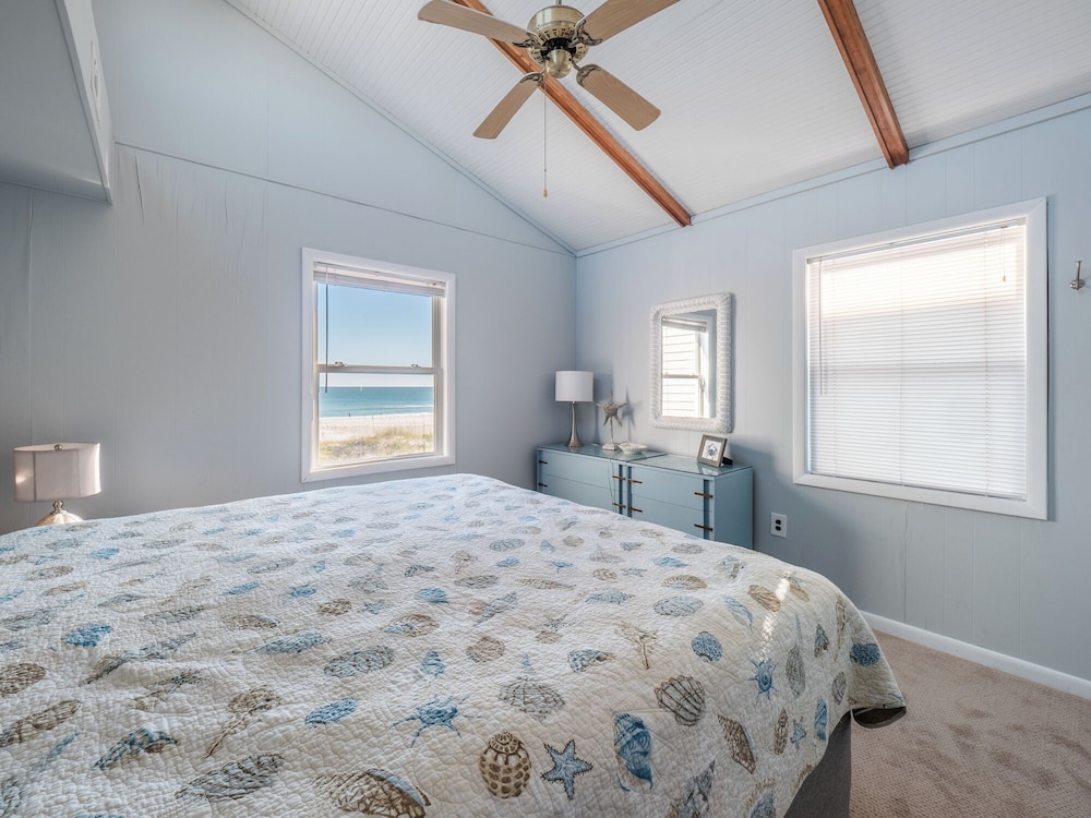 Blue Crab by Topsail Realty