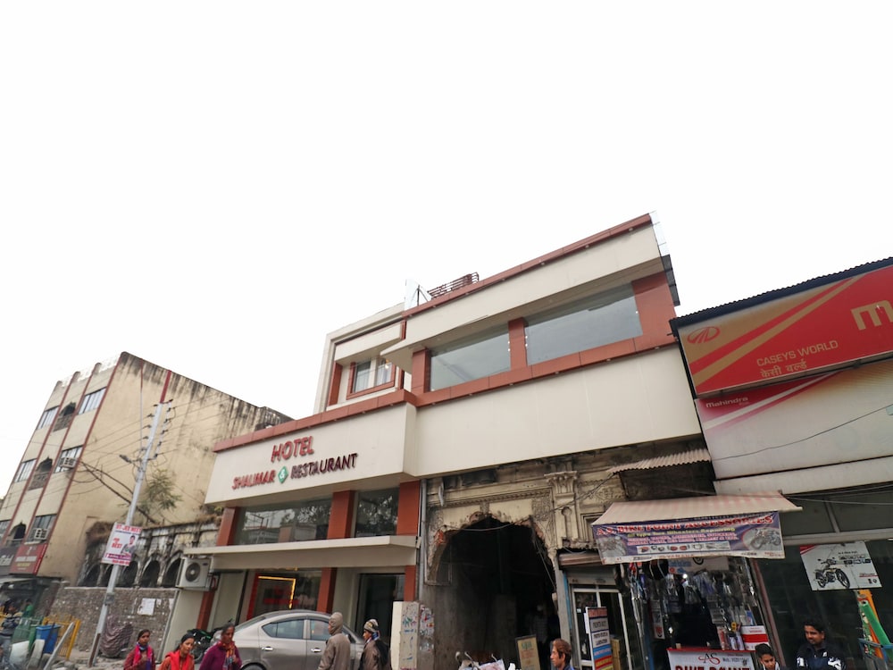 OYO 27921 Hotel Shalimar view 3