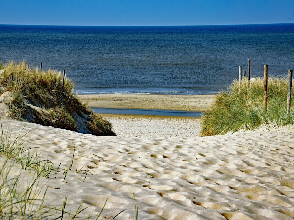 Apartment in Callantsoog Near Beach Access
