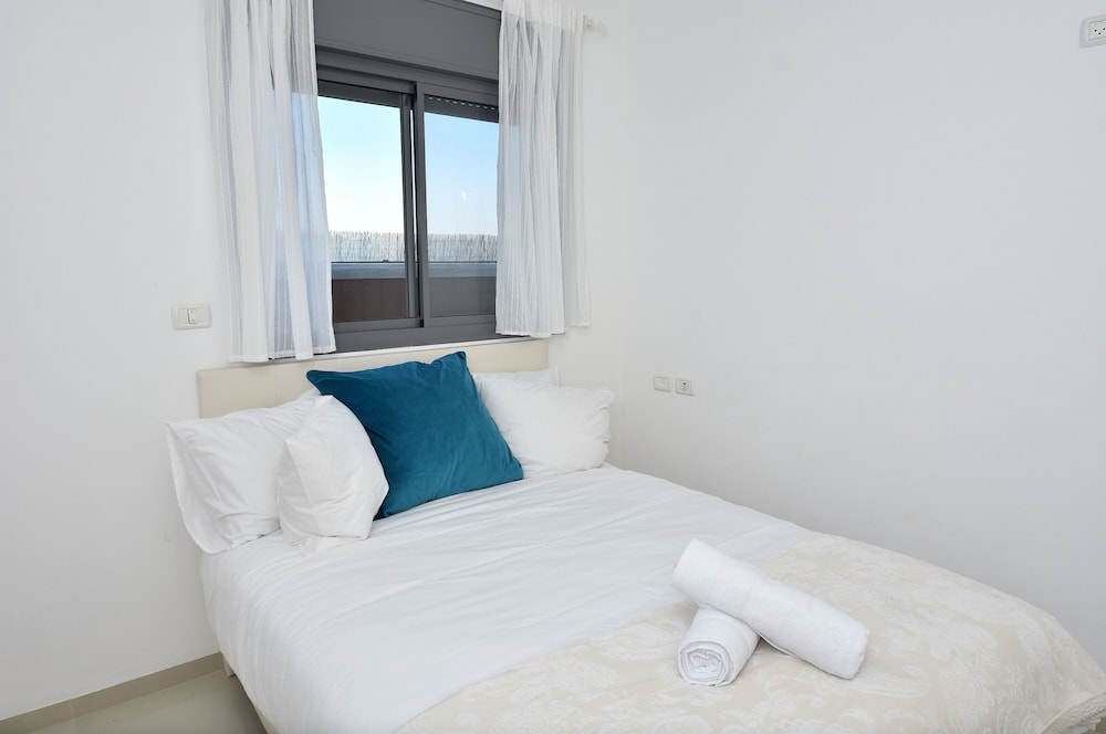Ariston Luxury Garden Apt W Private Pool view 3