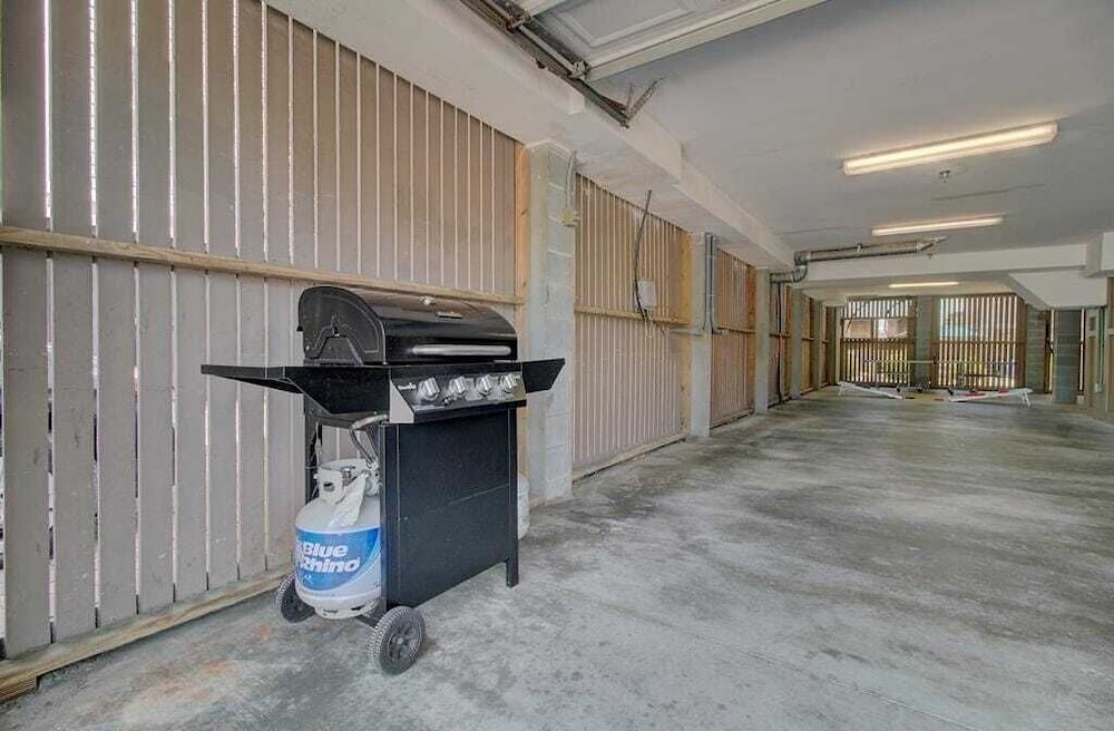 6 10th Avenue by Avantstay Steps to the Beach Pool 2691 Sqft