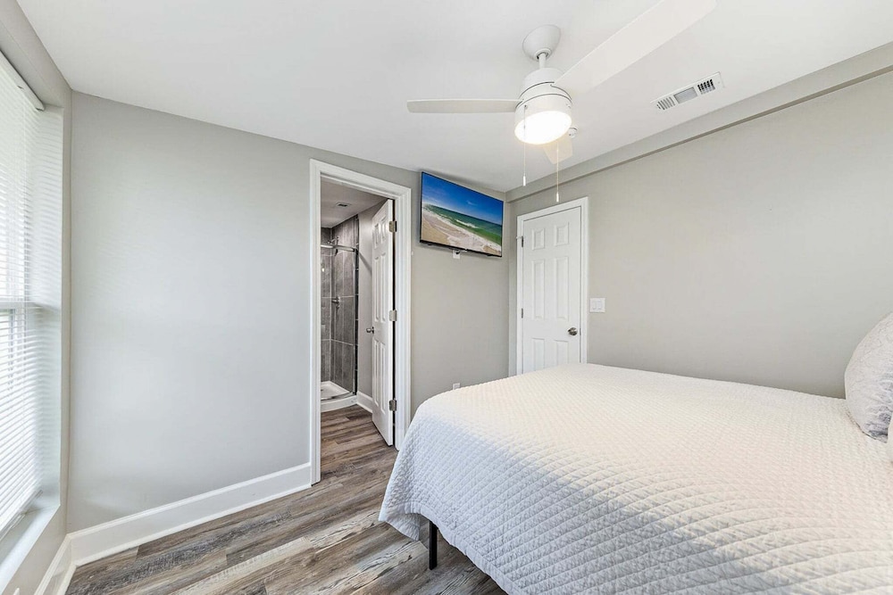 Coastal Dreams 1308 5 Bedroom Home