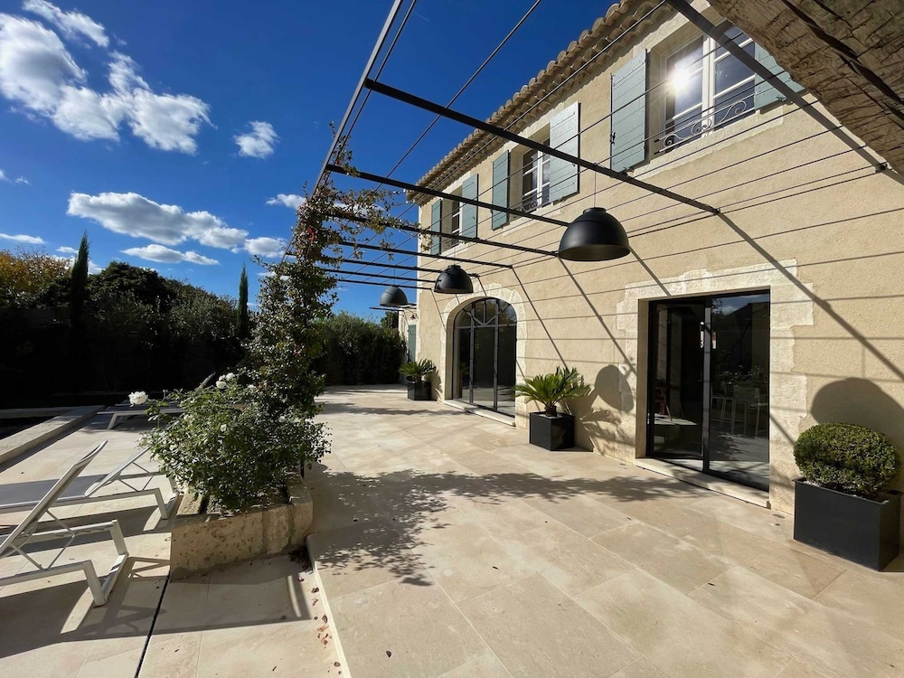 Villa Sorella Your Provencal Escape in the Heart of the Alpilles