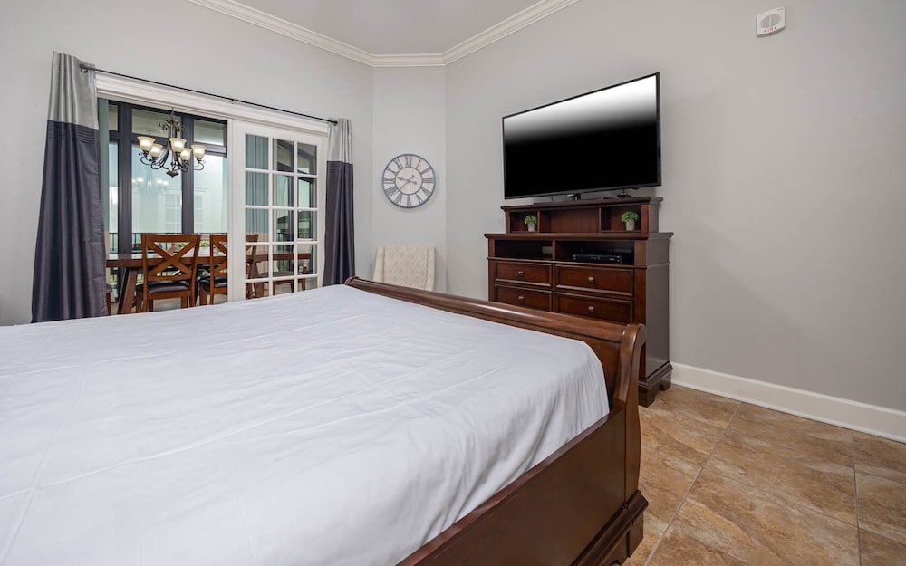 The Oasis 1712 Formerly Phoenix West Ii 1712 4 Bedroom Condo