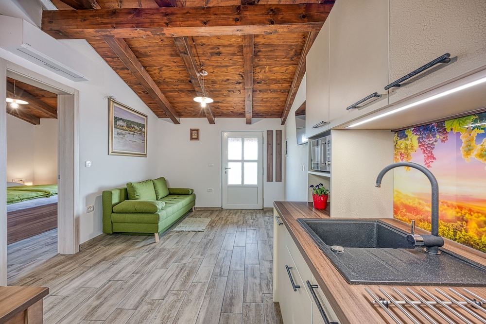 Tourist Farm Tonin - Apartment 3