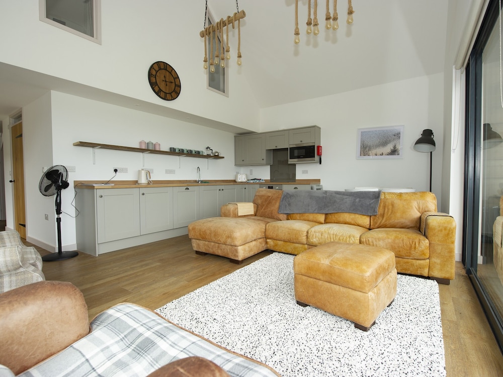 Starling Lodge