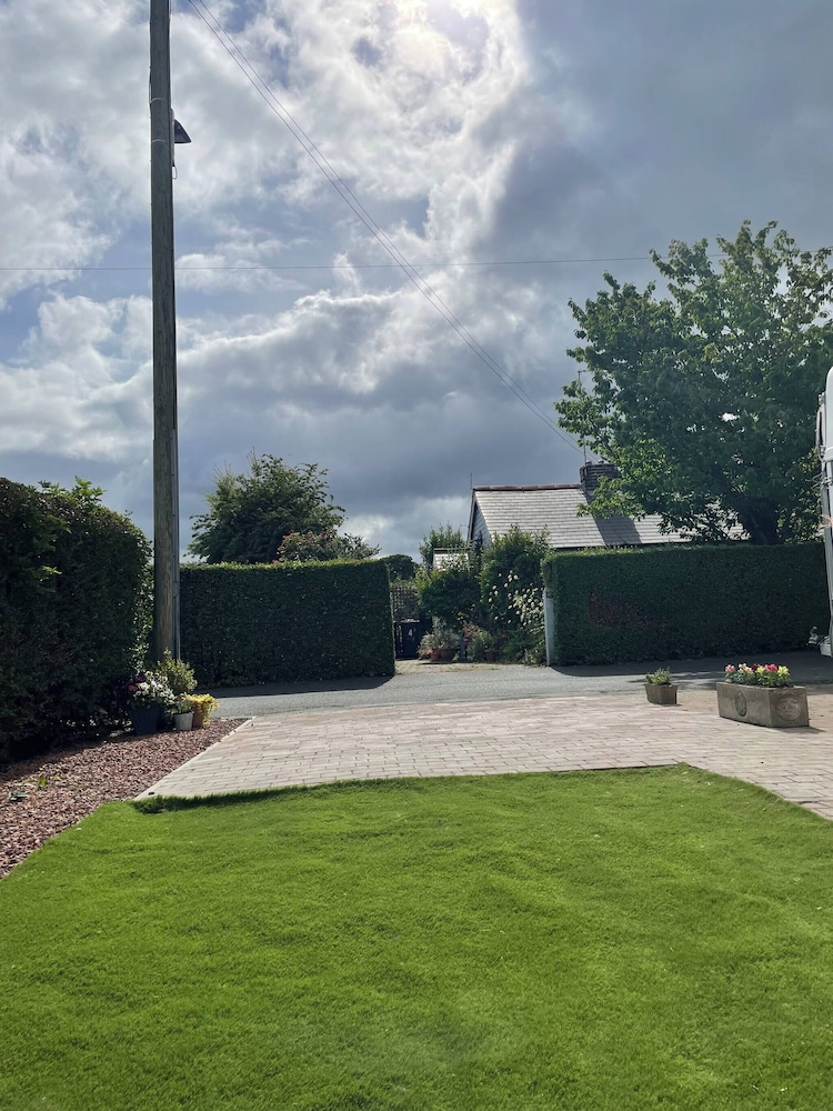 Newcastle Pet Friendly Annex, Drive, Garden, 10min Drive to City Centre