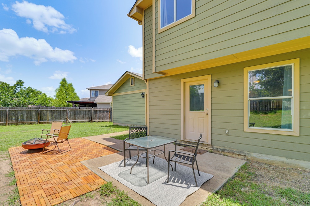 17 Mi to Dtwn Austin: Family Home w/ Patio!
