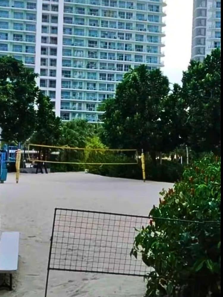 Value Yourself Luxury Beach Near Airport
