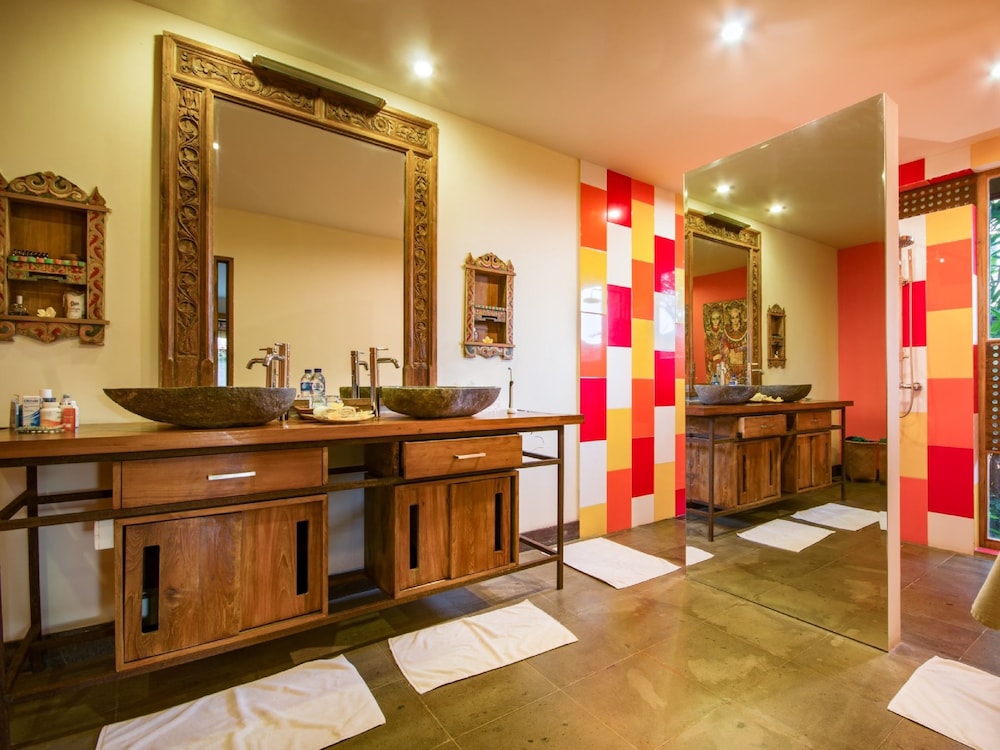 Villa Desa Roro by Villa Finder