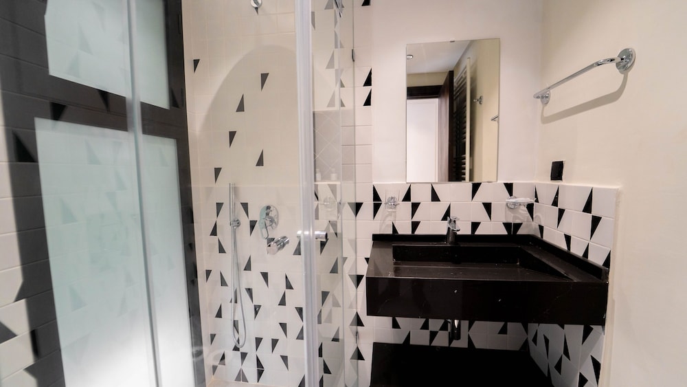 Aurora La Marsa Jacuzzi Modernit Charme
