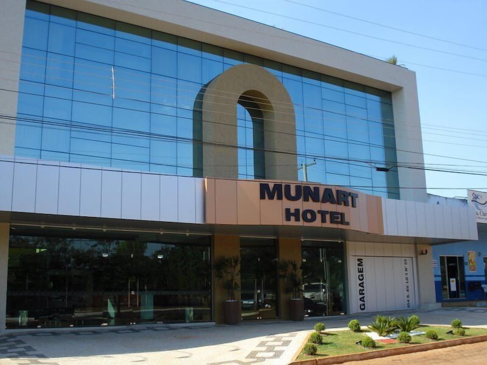 Munart Hotel