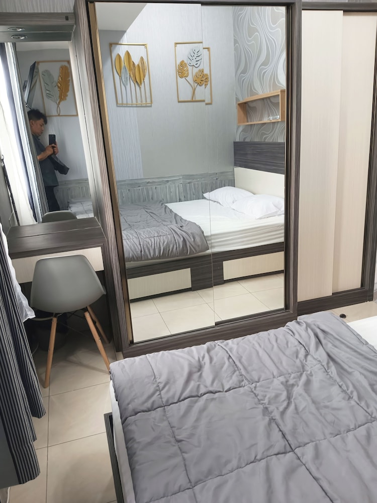 Genius Jakarta - Gading Greenhill Apt