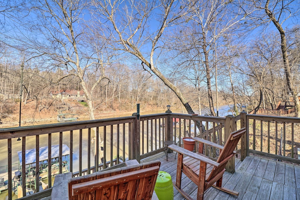 Riverfront Heber Springs Home: Spacious Deck! view 5