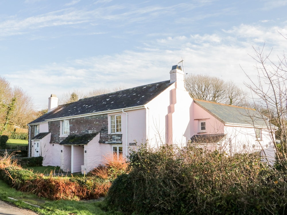1 Rose Cottages