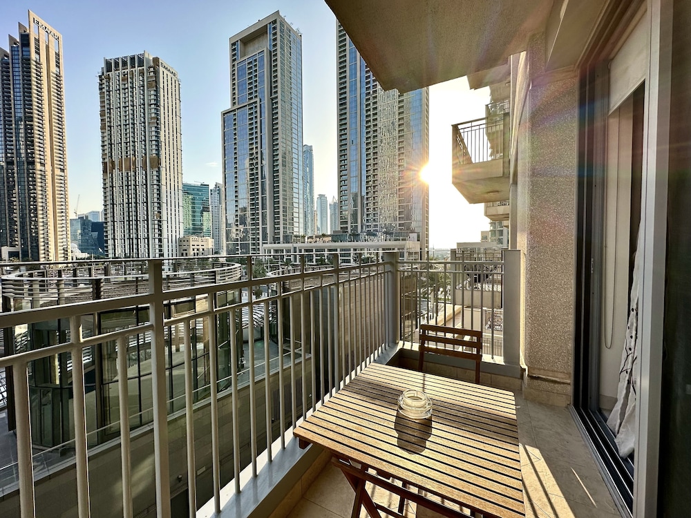 Lux BnB I Standpoint Tower I Opera View