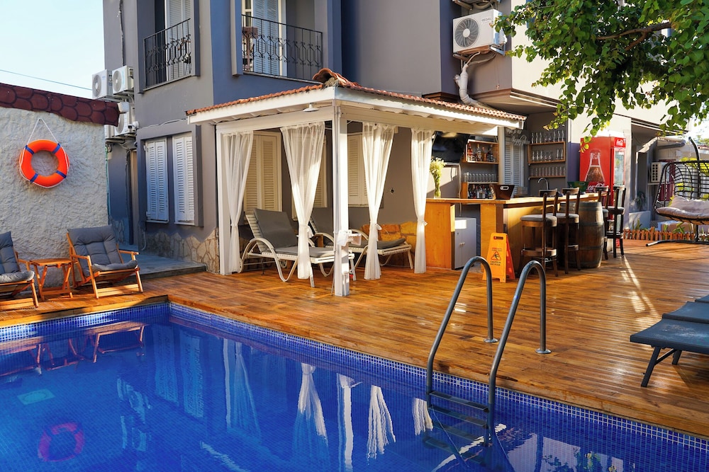 Kekik Alaçatı Otel
