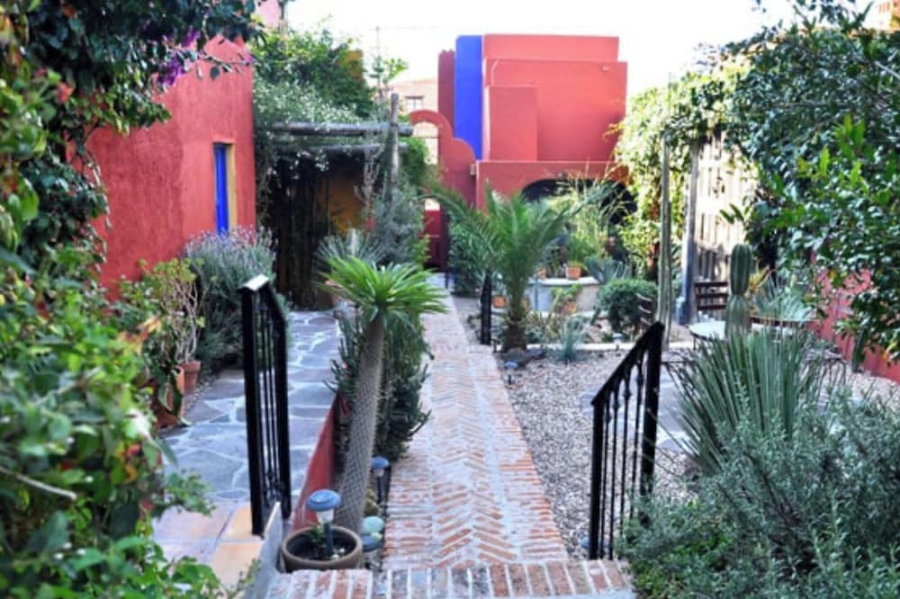 Casa de la Cuesta Bed and Breakfast