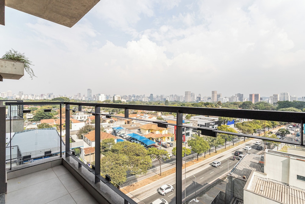 Ayra Pinheiros - Apartamentos com vista incrível para São Paulo ao lado da Rebouças e Faria Lima