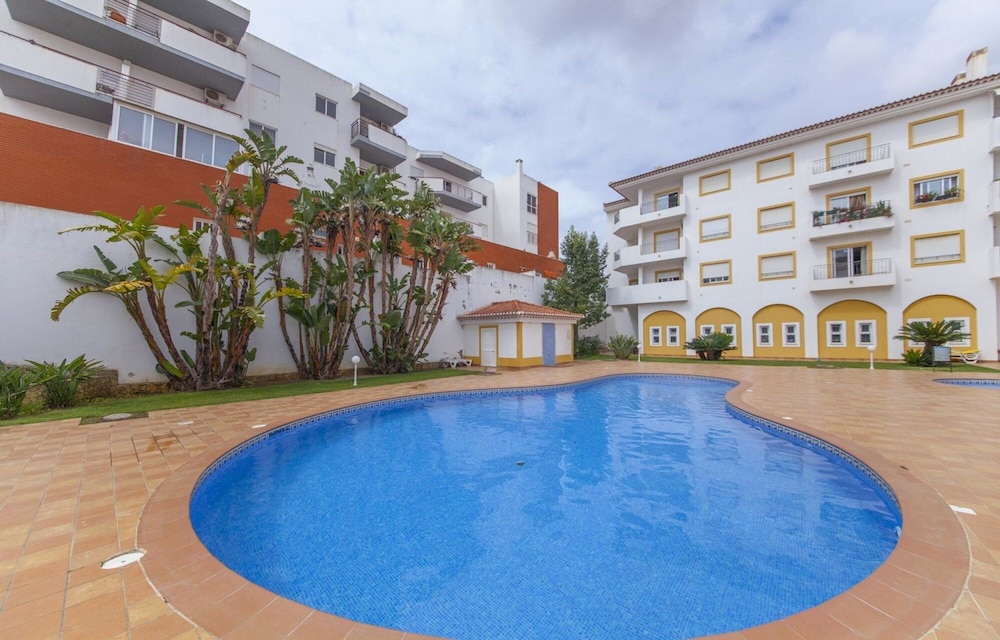 B41 - Windmill Modern With Pool, 사진 38