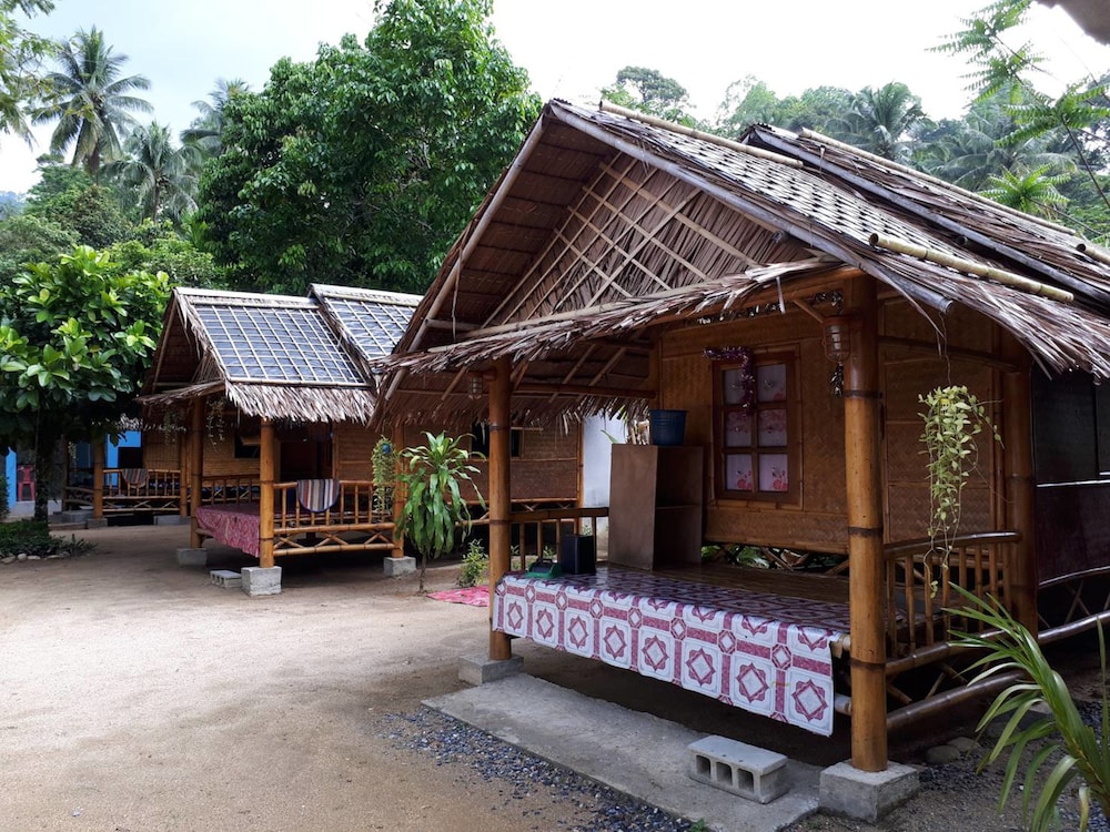 Khanum Songpeenong
