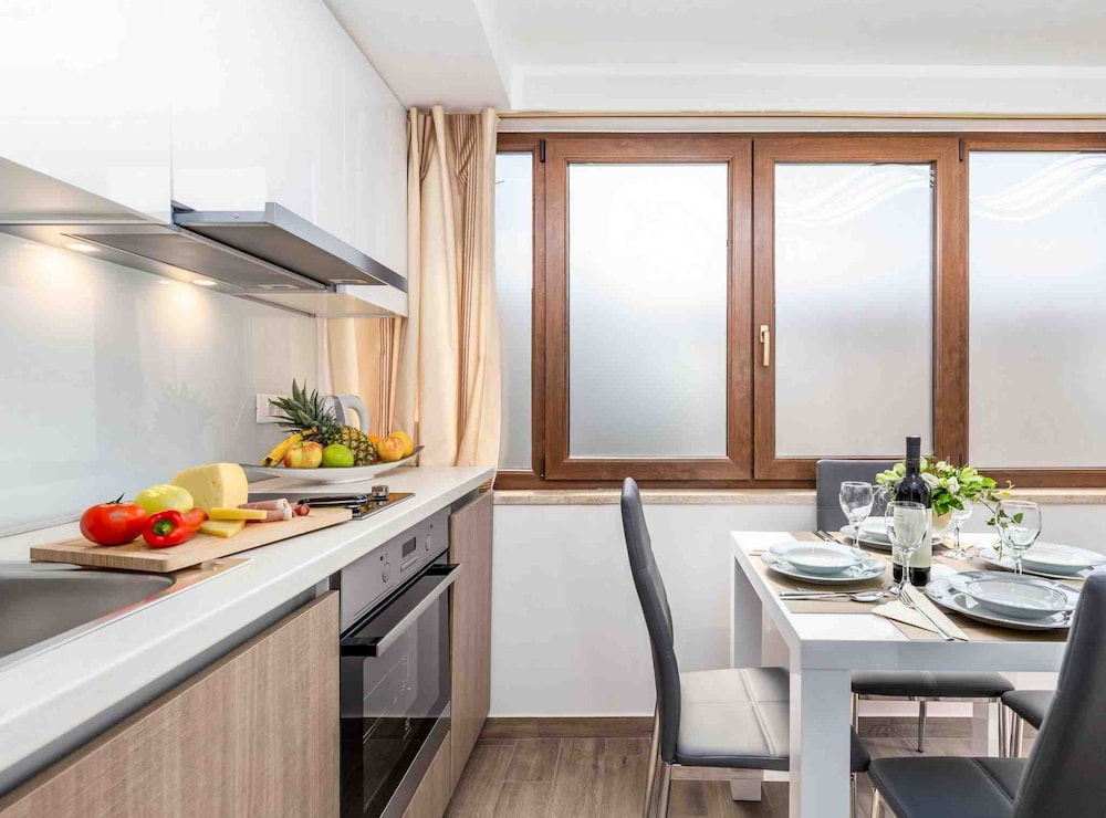 Modern Comfort With Shared Pool & Lush Green Surroundings in Kastav
