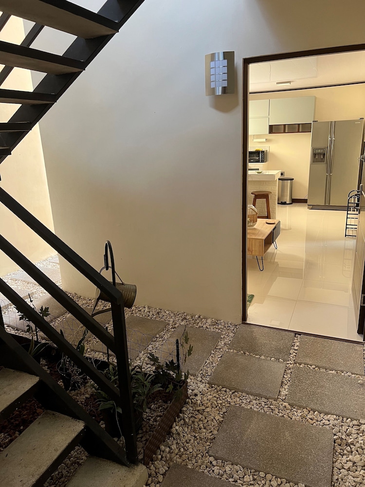 Fully Equipped and Furnished Apartment and Office