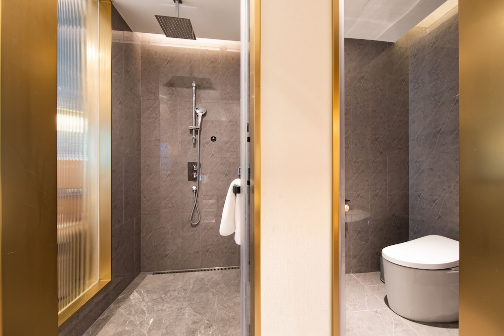 GZ Baiyun Airport MeHood Liz Hotel T1