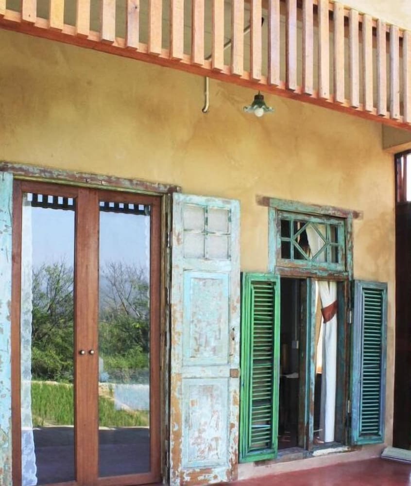 Phu-Anna Eco House