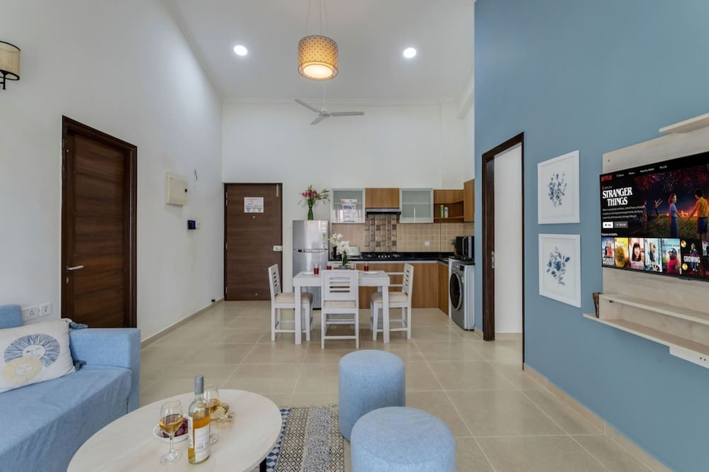 1BR w Pool Sauna Near Calangute Baga Beach