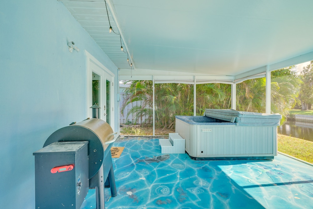 North Fort Myers Home w/ Hot Tub & Boat Dock view 2
