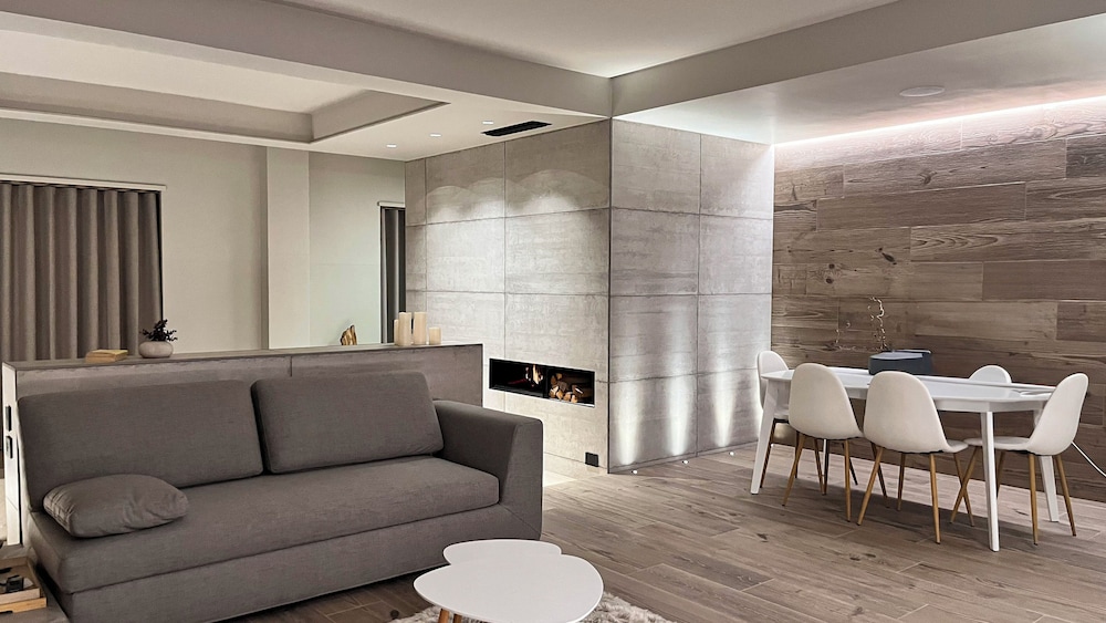 Agarthi Suites