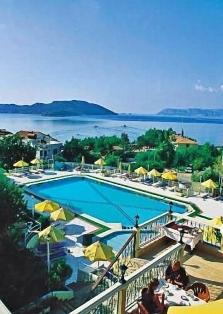 Hotel Club Phellos - Image 21