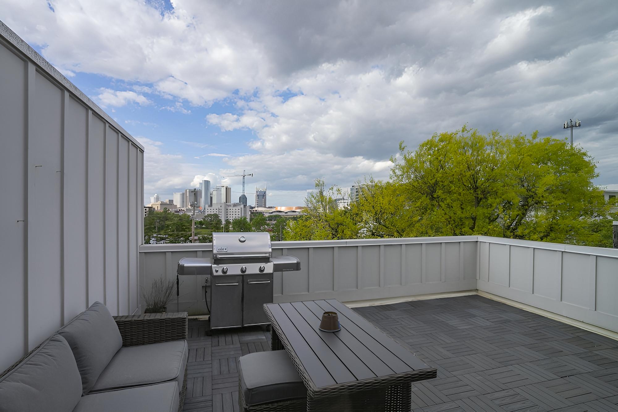 Contemporary Luxury near the Gulch | Private Rooftop Terrace | Skyline Views view 4