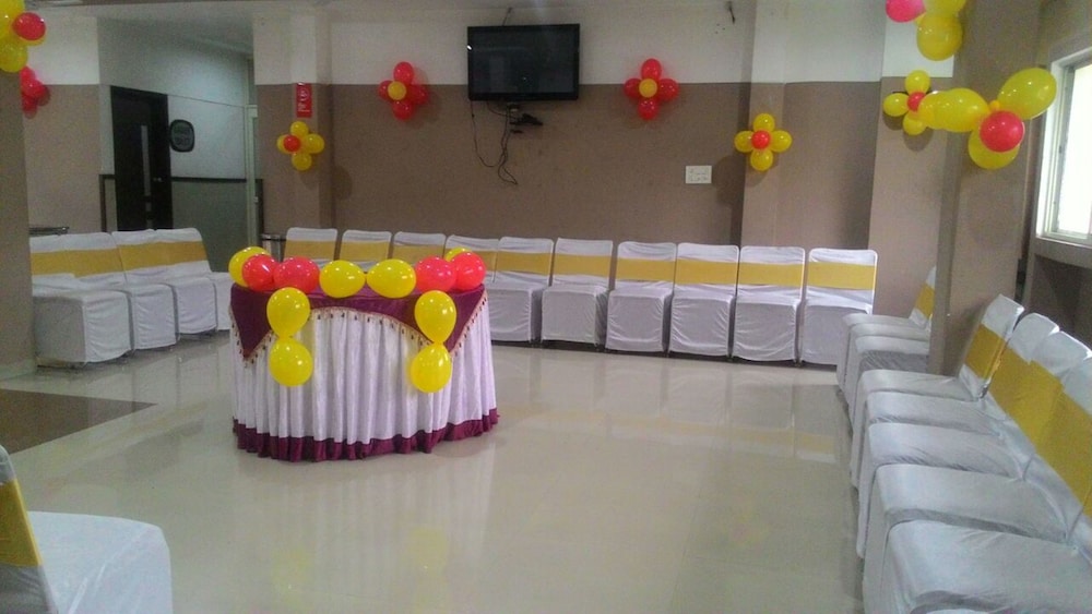 meeting & event spaces