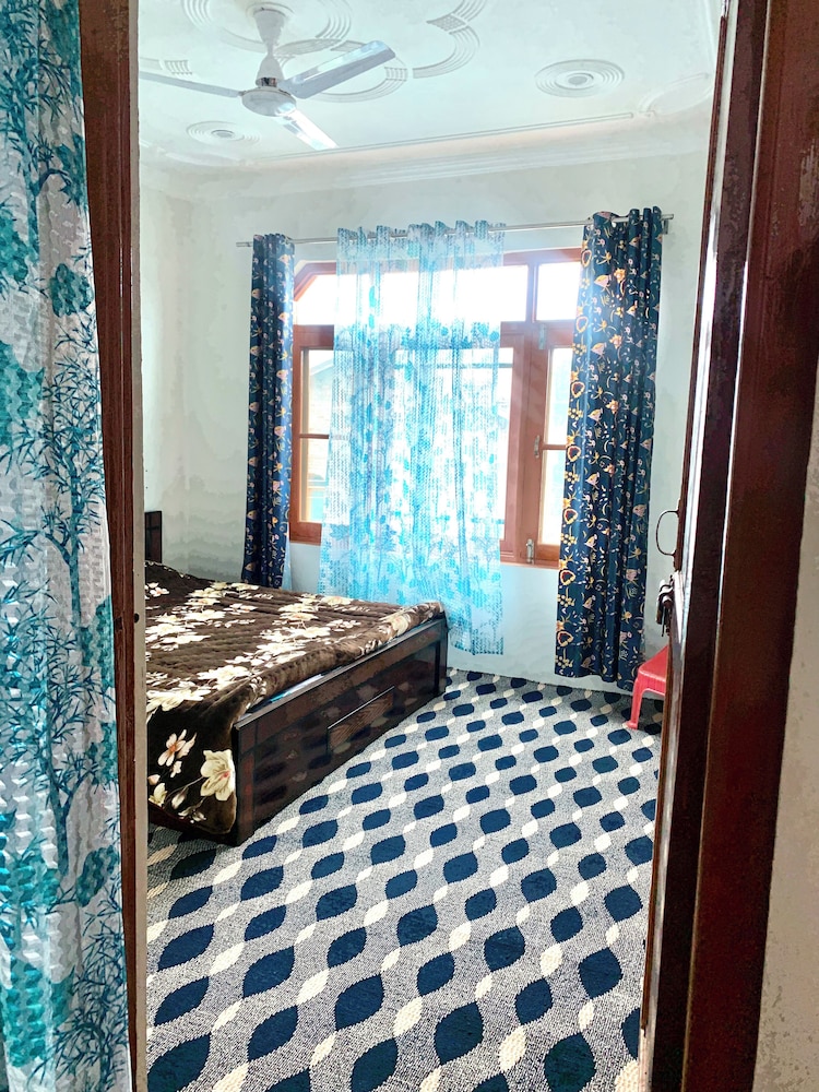 Zaitoon Homestay