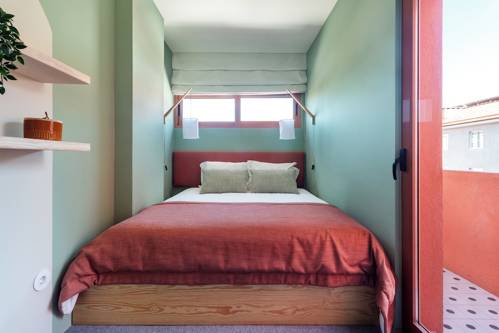 Alegr3 · Trendy & Charming Apartment