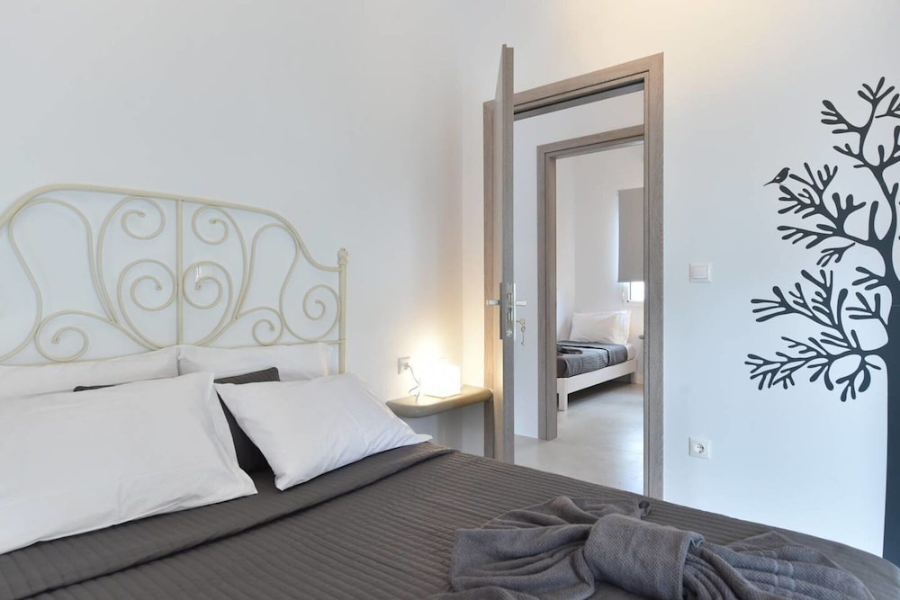 The Local House 3 Bedroom photo 4