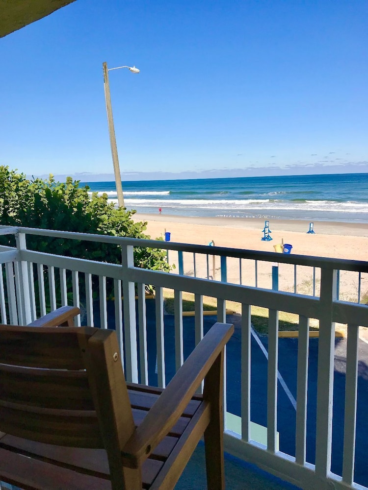 Symphony Beach Club