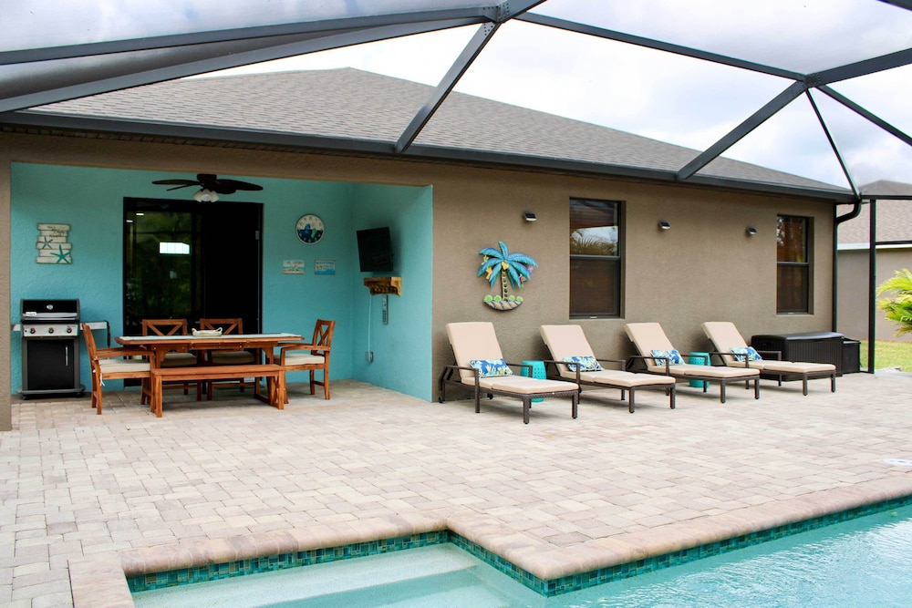 Punta Gorda Vacations - Sunny Cape Coral Home w/ Private Pool  Lanai - Property Image 1