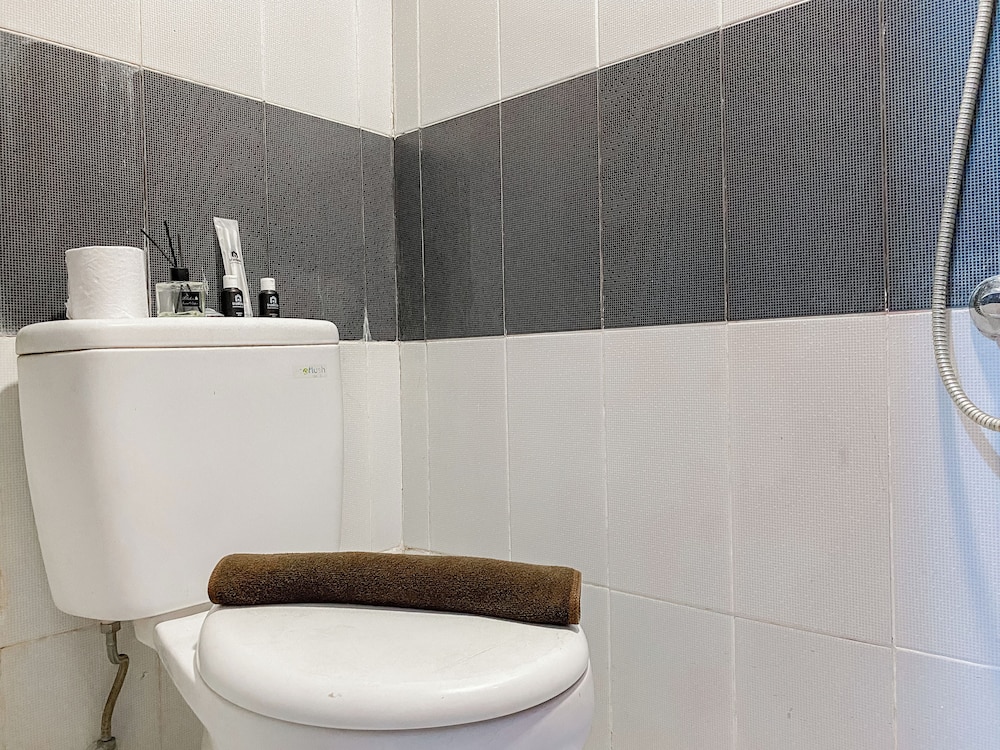 Serene And Nice Studio At Cinere Bellevue Suites Apartment