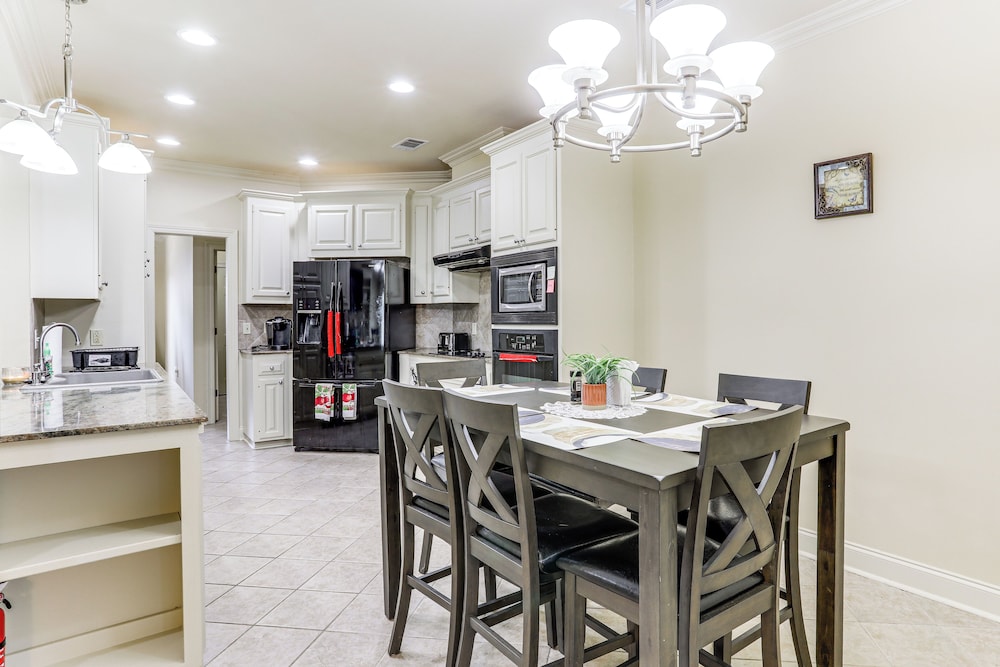 Family Retreat w/ Patio & Yard in Zachary