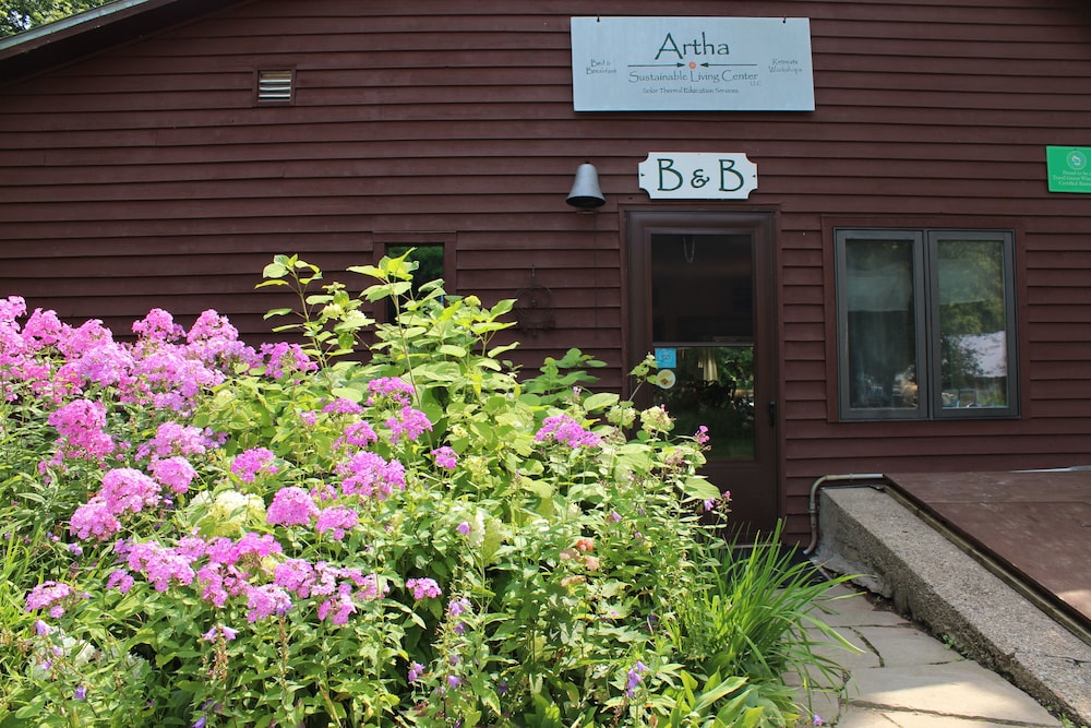 Stevens Point Vacations - Artha Bed and Breakfast - Property Image 1
