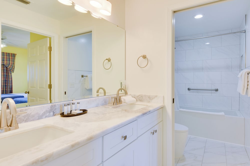 Navarre Condo w/ Beach Access & Ocean Views!