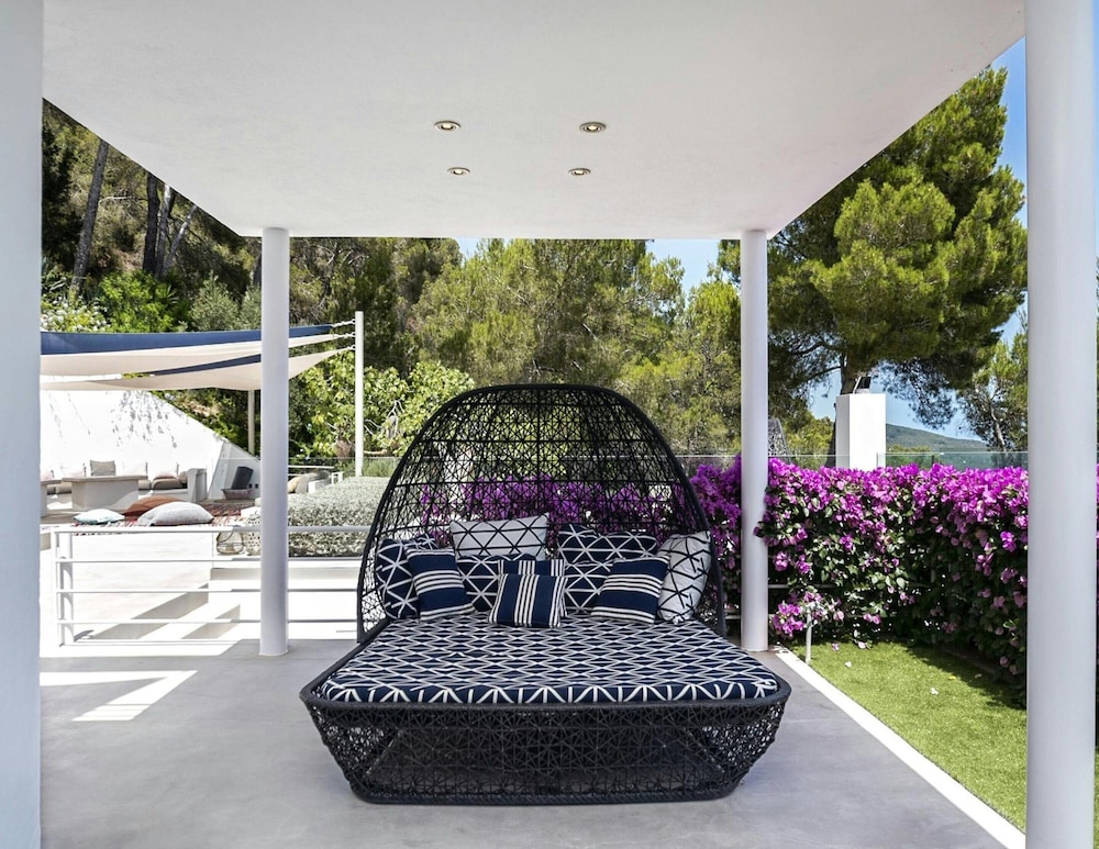 Superb Villa With Private Pool