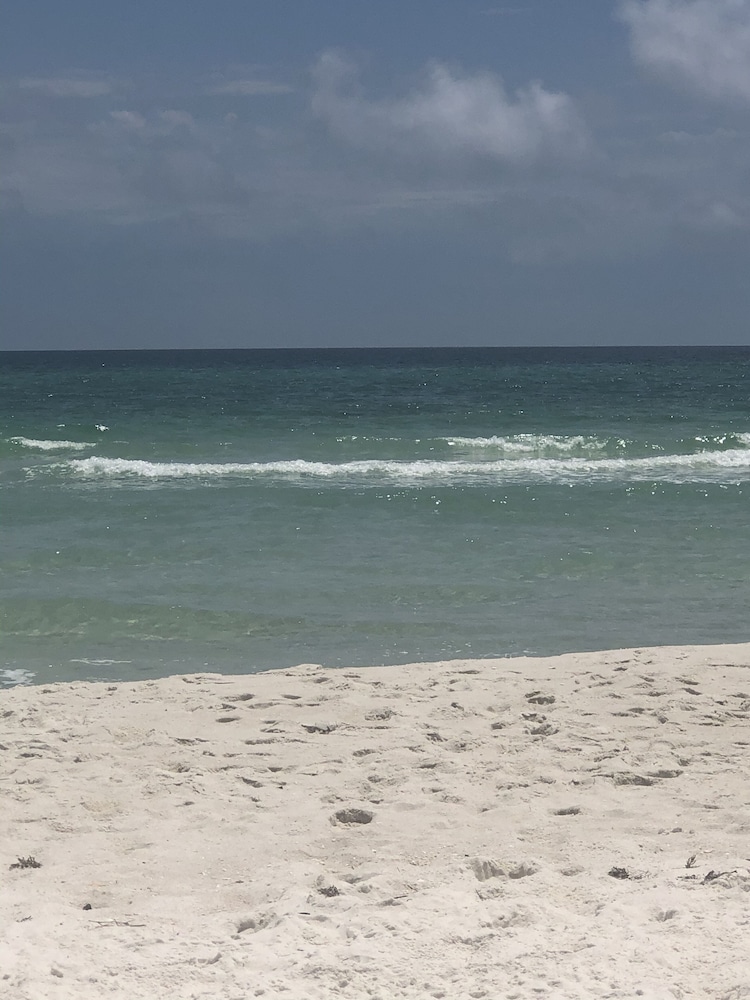Lollye on the Beach