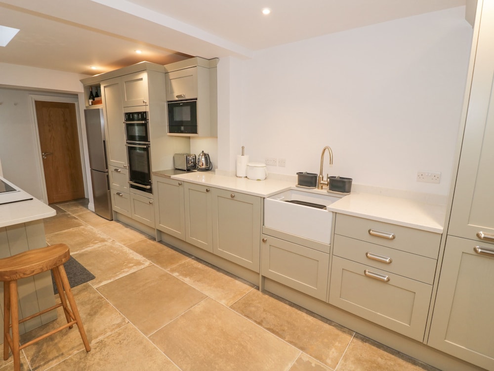 Dazie Cottage
