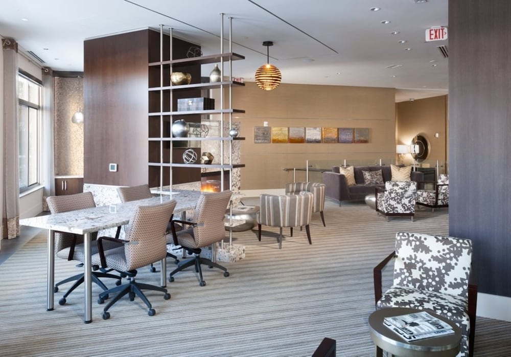 Bluebird Suites in Reston